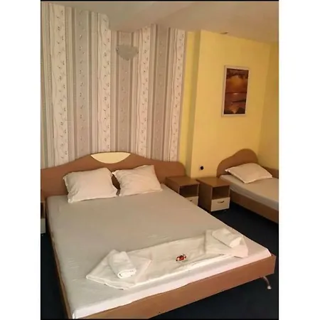 Къща за гости Лиа